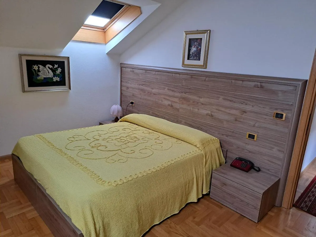 Hotel Mirage Chiesa in Valmalenco 0*,  Itálie